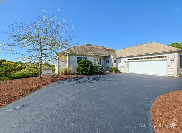 4 Mainstay Ln, Bourne, MA 02532