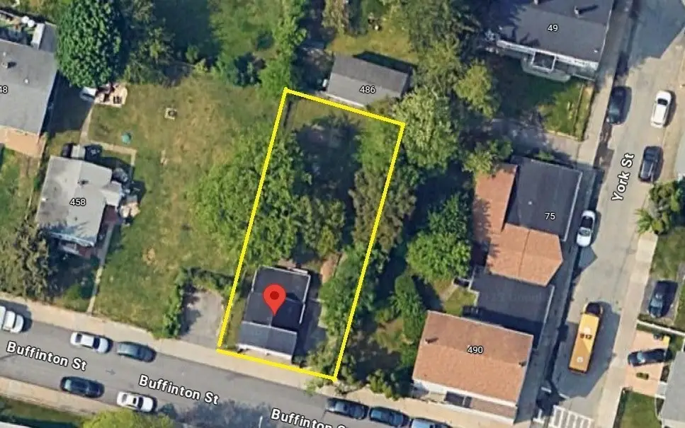 472 Buffinton St, Fall River, MA 02722 - Image #1