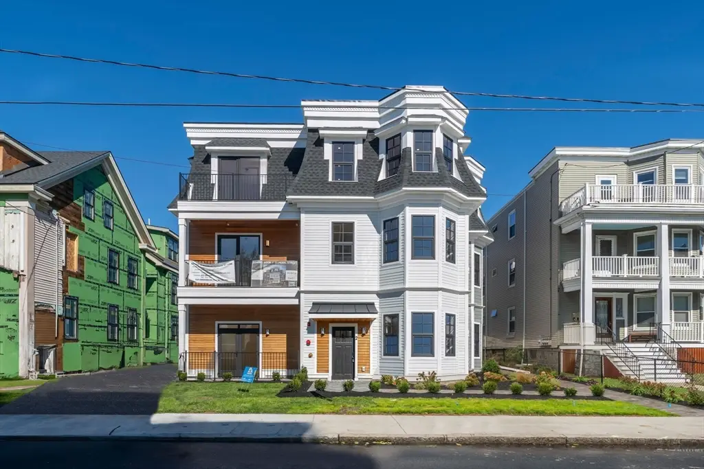 33 Pearl St. #1, Boston, MA 02125 - Image #1