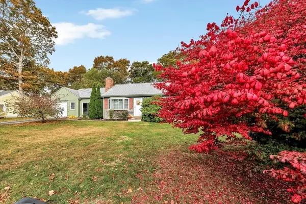 35 Captain Percival Rd, Yarmouth, MA 02664