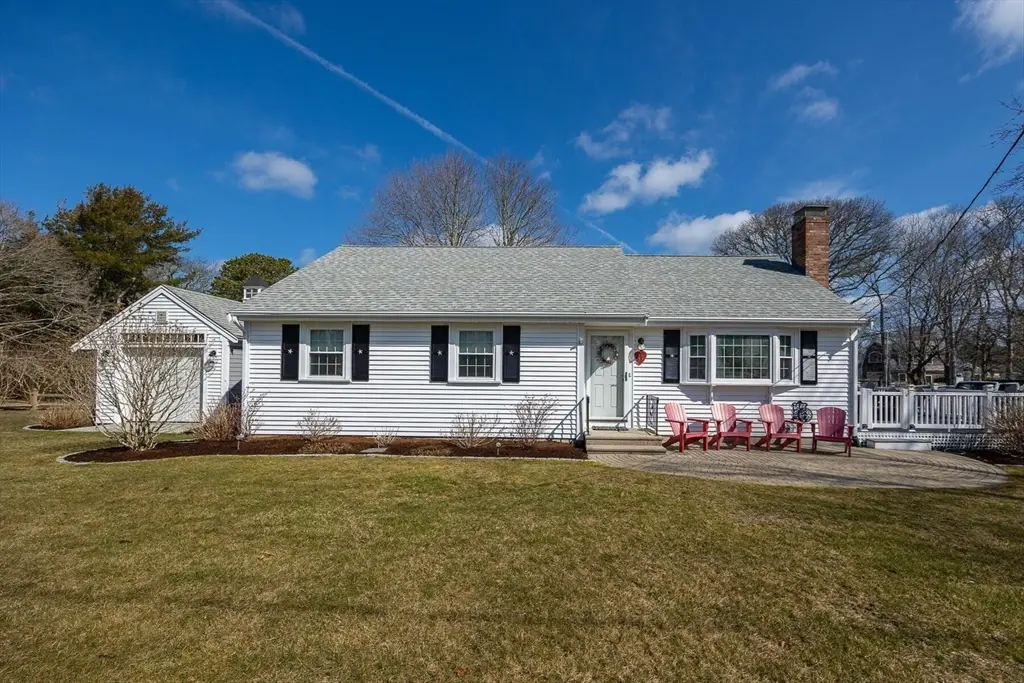 40 Willow St, West Harwich, MA 02671 - Image #1