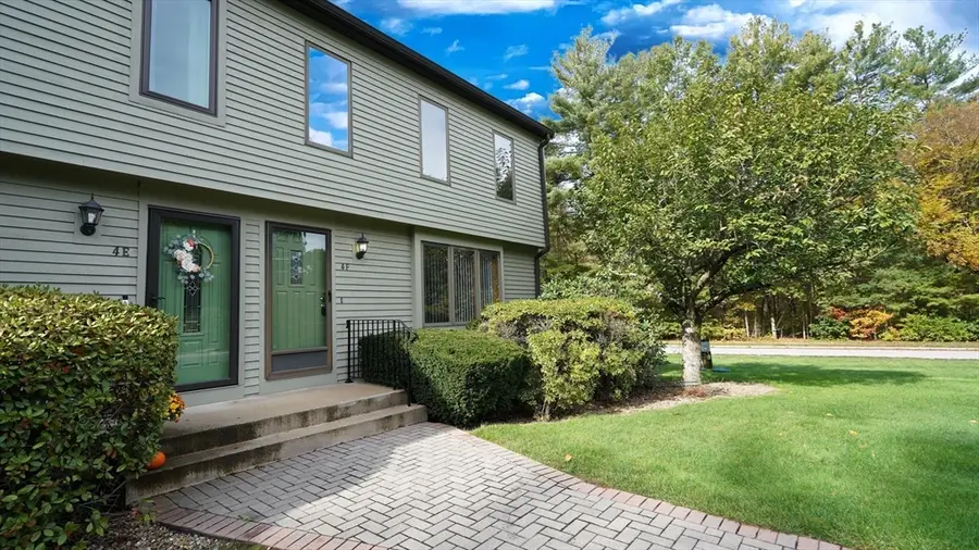 4 Village Way #F, Norton, MA 02766 - Image #2