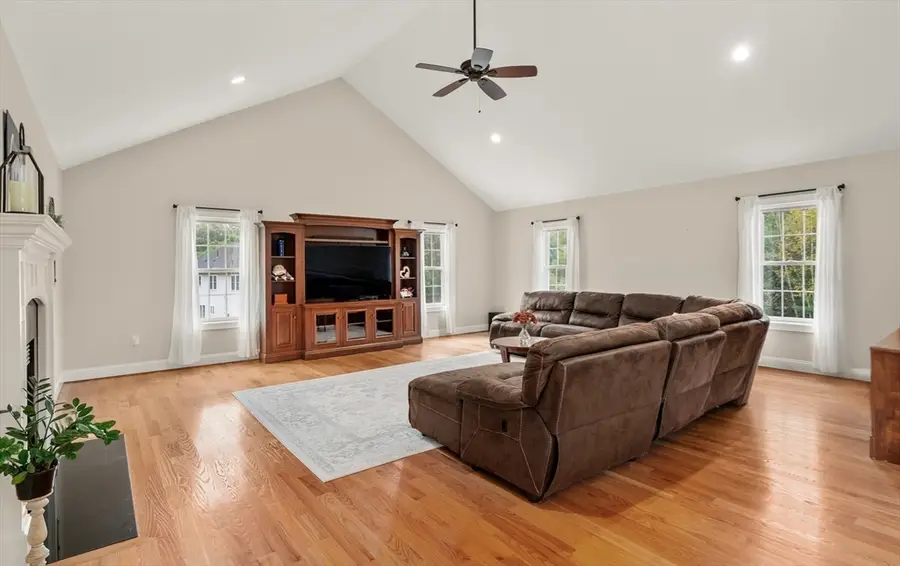4 Lauren Ln, Southwick, MA 01077 - Image #2