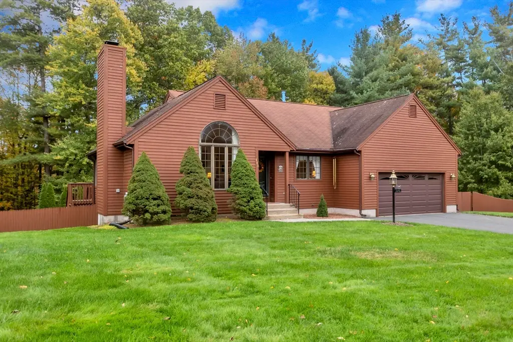 111 Cottonwood Ln, Agawam, MA 01001 - Image #1