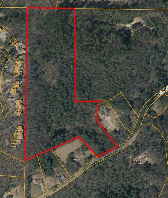 30 Mashapaug Rd, Sturbridge, MA 01566