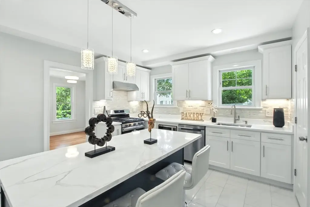 685 Union St, Braintree, MA 02184 - Image #1