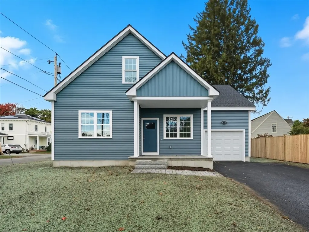 20 Willow St, Clinton, MA 01510 - #1