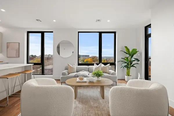 1515 Commonwealth Ave #706, Boston, MA 02135