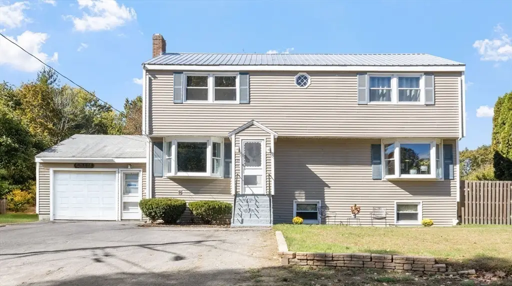 229 Washington Terrace, Whitman, MA 02383 - Image #1