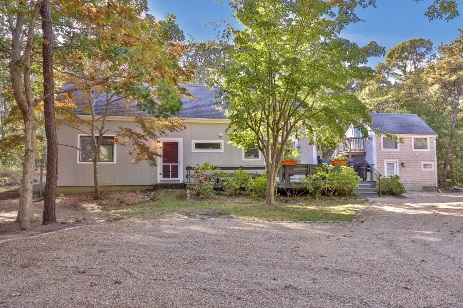 10 Dory Circle, Edgartown, MA 02539 - Image #2