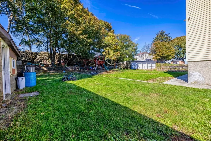 15 Higgins St, Fall River, MA 02724 - Image #3