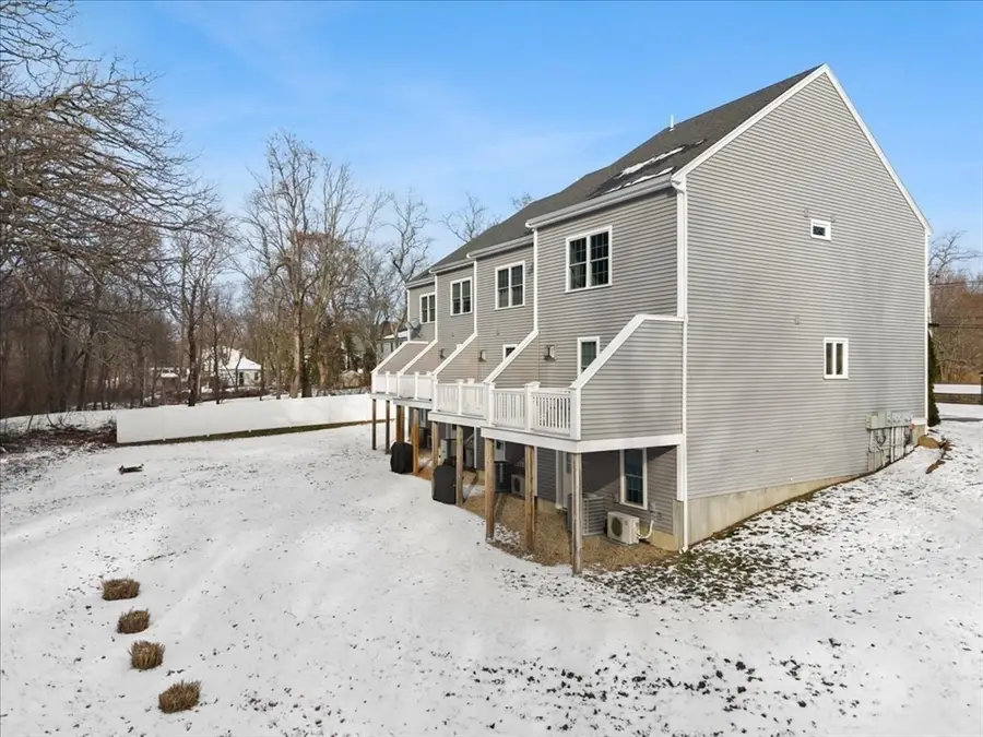 101 Washington St #4, East Bridgewater, MA 02333 - Image #3