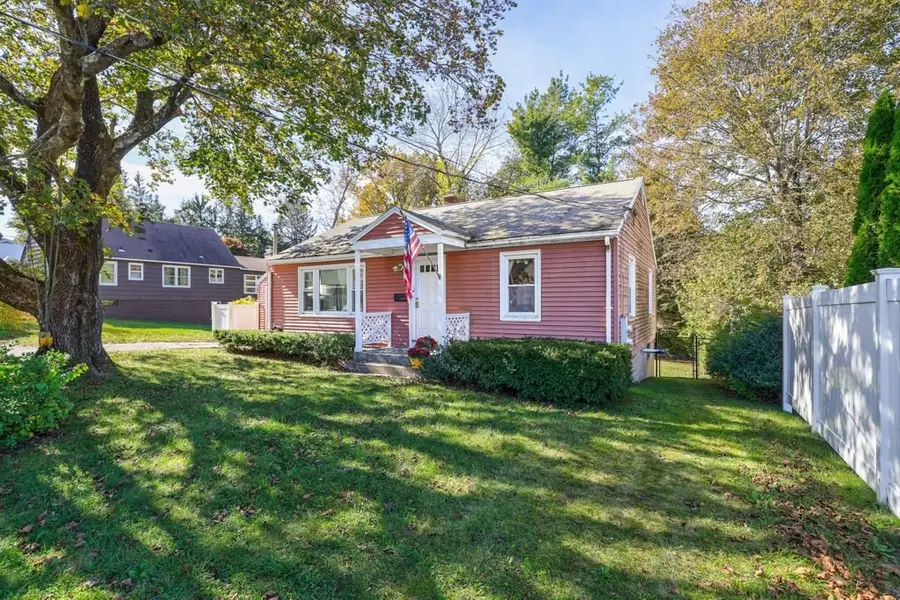 83 Stoneleigh Rd, Holden, MA 01520 - Image #2