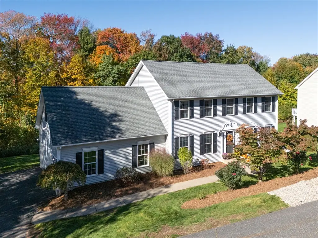 31 Canterbury Cir, East Longmeadow, MA 01028 - Image #1