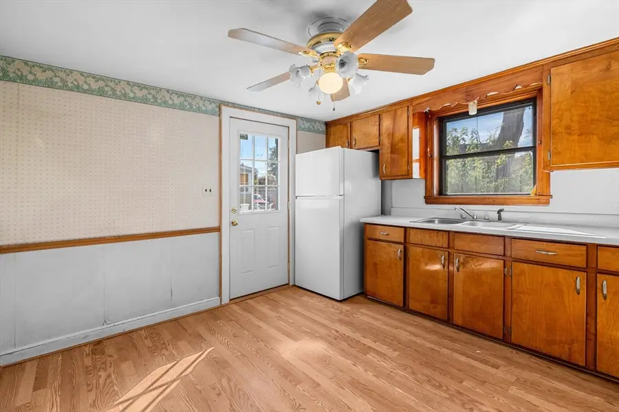 6 Kendal Dr, Woburn, MA 01801 - Image #2