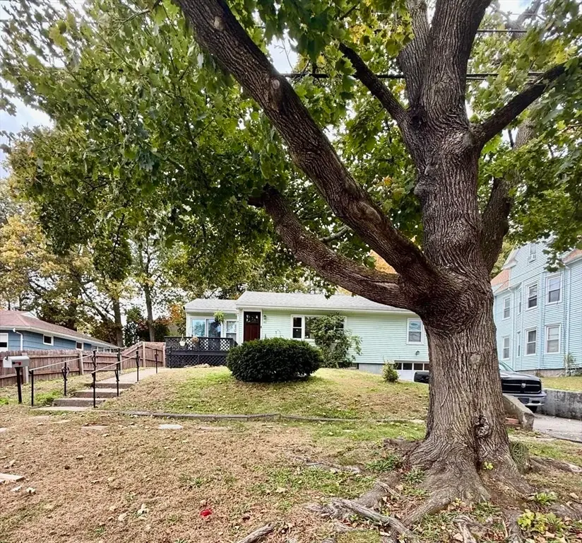 46 Balis St, Springfield, MA 01109 - Image #1