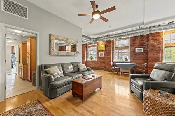 25 Cedar St #14, Amesbury, MA 01913