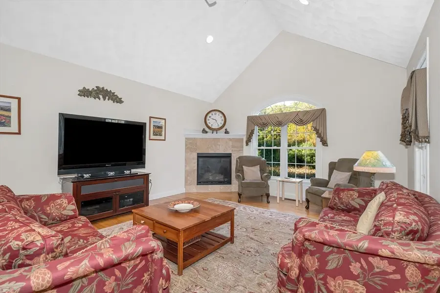 141 Cortland Dr #141, North Andover, MA 01845 - Image #3