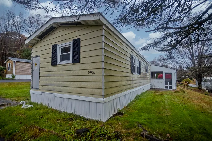 46 Dogwood Lane, Wales, MA 01081 - Image #3