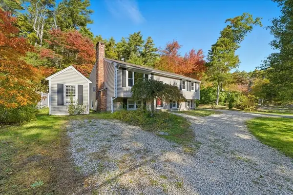 179 Hedges Pond Road, Plymouth, MA 02360