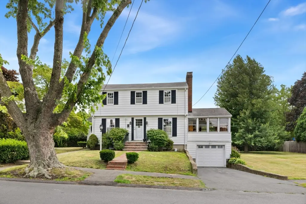 29 Reynolds Rd, Peabody, MA 01960 - Image #1