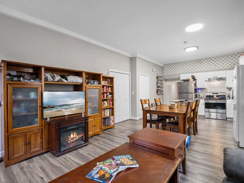 35 Cedar St #6, Gardner, MA 01440 - Image #1