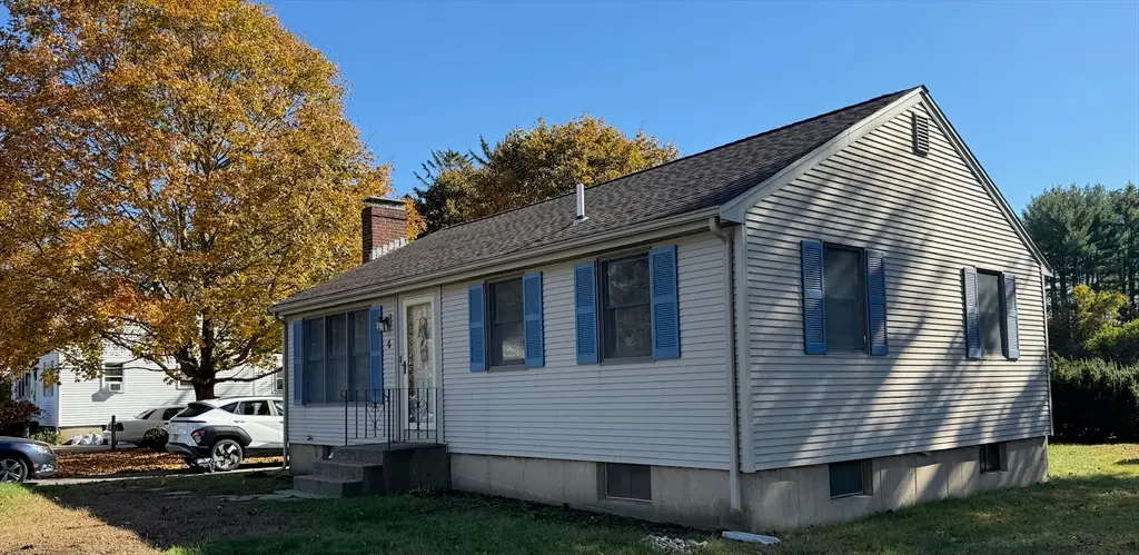 4 Munroe Dr, Plainville, MA 02762 - #1