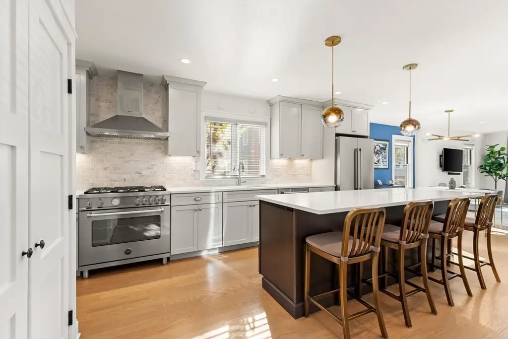 15 Higgins St #15, Arlington, MA 02476 - Image #1