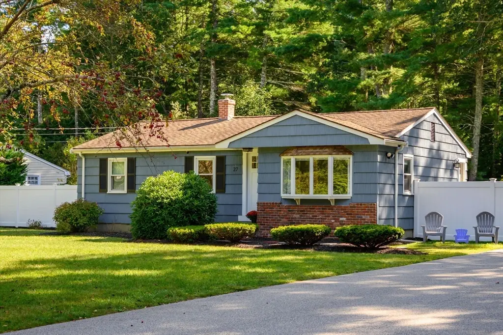 27 Chestnut Rd, Pembroke, MA 02359 - #1