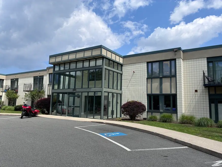 25 Alpine St #7, Boston, MA 02136 - Image #2