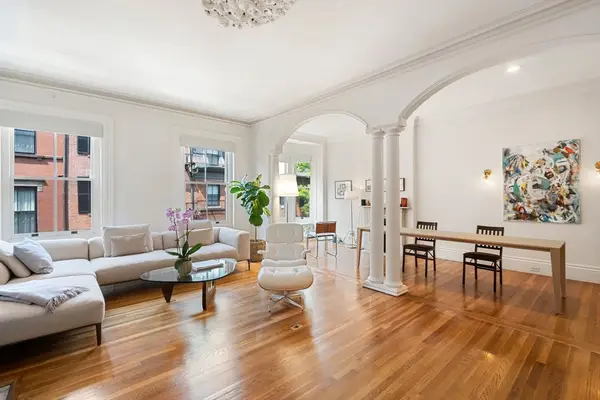 6 Walnut St #3, Boston, MA 02108