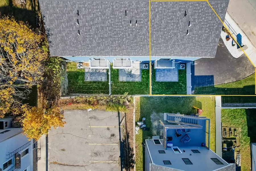 215 Earle St #1, Fall River, MA 02723 - #3