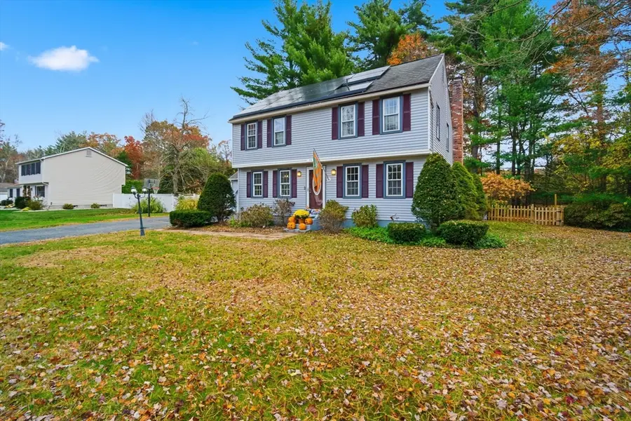 72 Tanglewood Dr, East Longmeadow, MA 01028 - Image #2