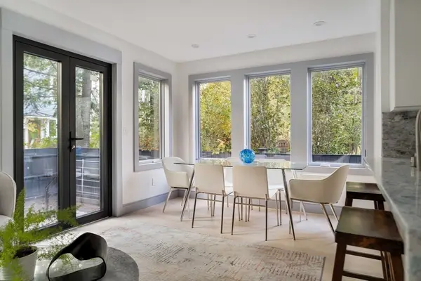 53 Jay St #2, Cambridge, MA 02139