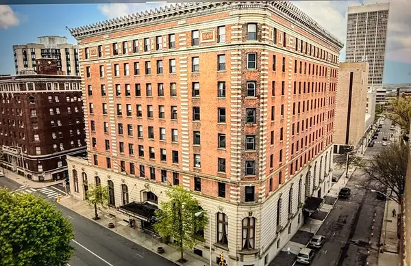 140 Chestnut St #604, Springfield, MA 01103