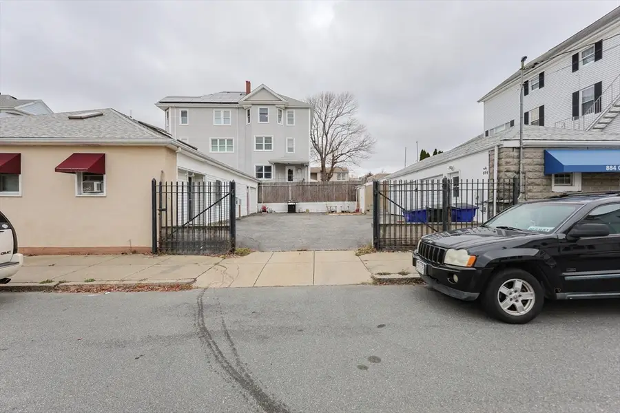 273 Tremont St, Fall River, MA 02720 - Image #3