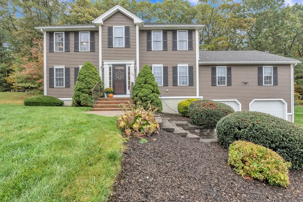 206 Wachusett St, Holden, MA 01520 - #1