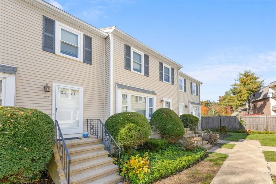 902 Irving Rd #902, Randolph, MA 02368 - Image #2