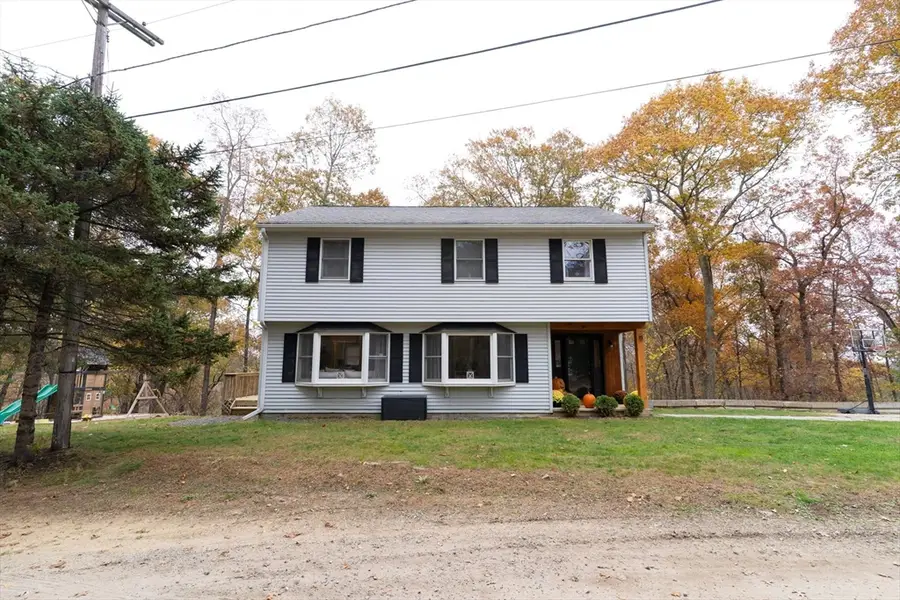 15 Cherokee Rd, Holland, MA 01521 - Image #2