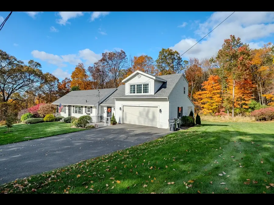 19 Forest Hill Rd, Hampden, MA 01036 - Image #2