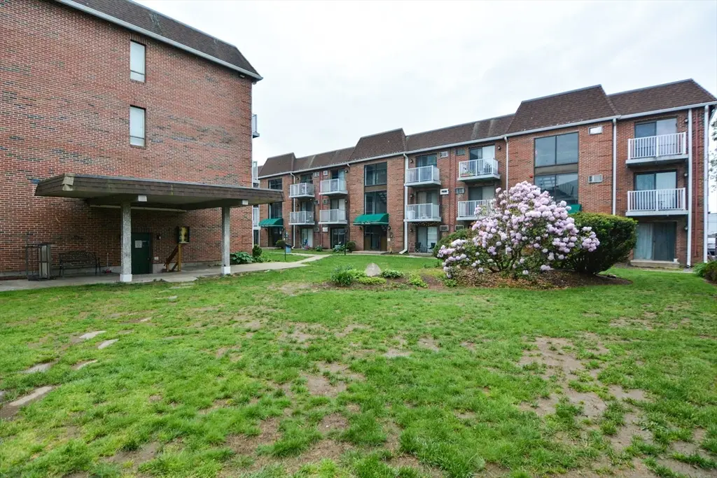 1186 Worcester Road #610, Framingham, MA 01702 - Image #1