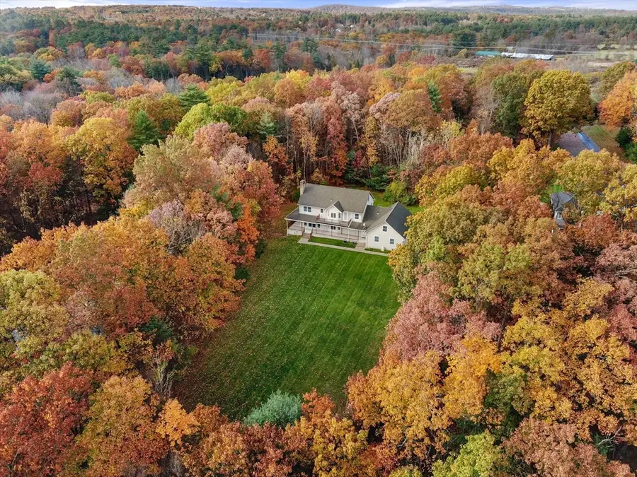 956 Poole St, Ludlow, MA 01056 - Image #2