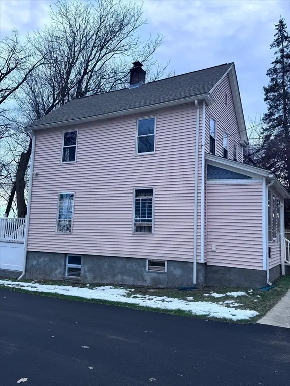 934 Main St, Holyoke, MA 01040 - #3
