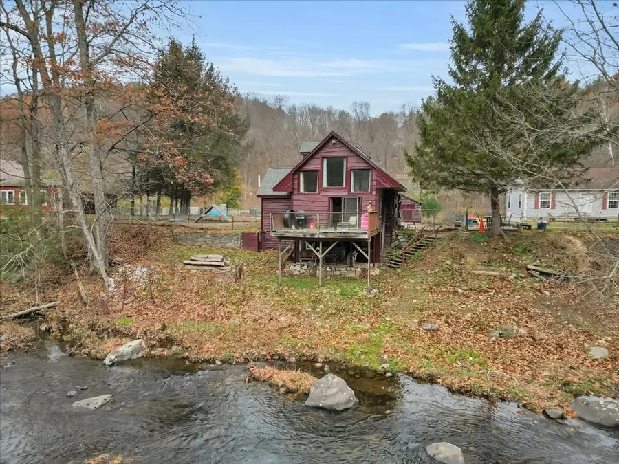 4 Stage Rd, Huntington, MA 01050 - Image #2