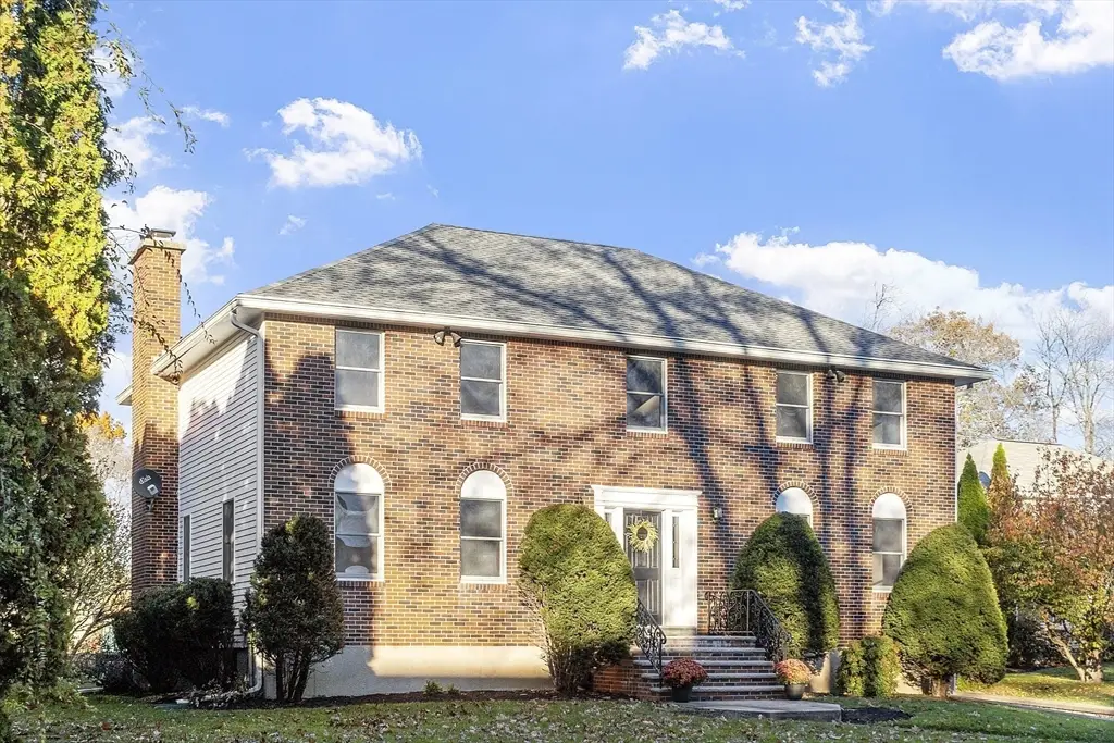 4 Alderbrook Lane, Methuen, MA 01844 - Image #1