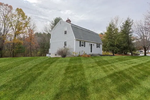6 Matthew Lane, Chelmsford, MA 01824