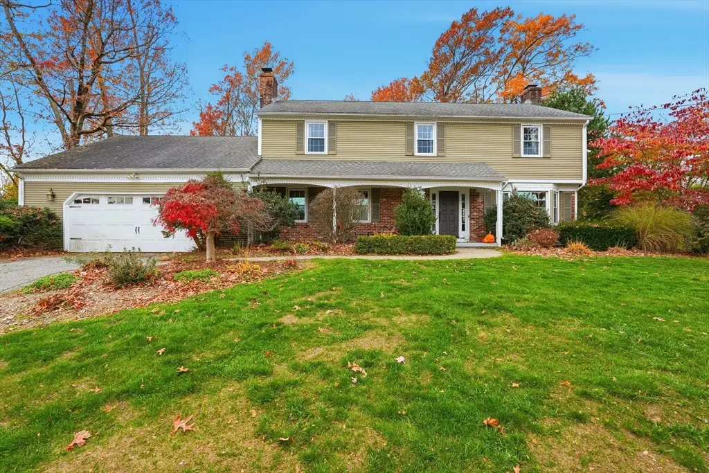27 Eastwood Dr, Wilbraham, MA 01095 - Image #1