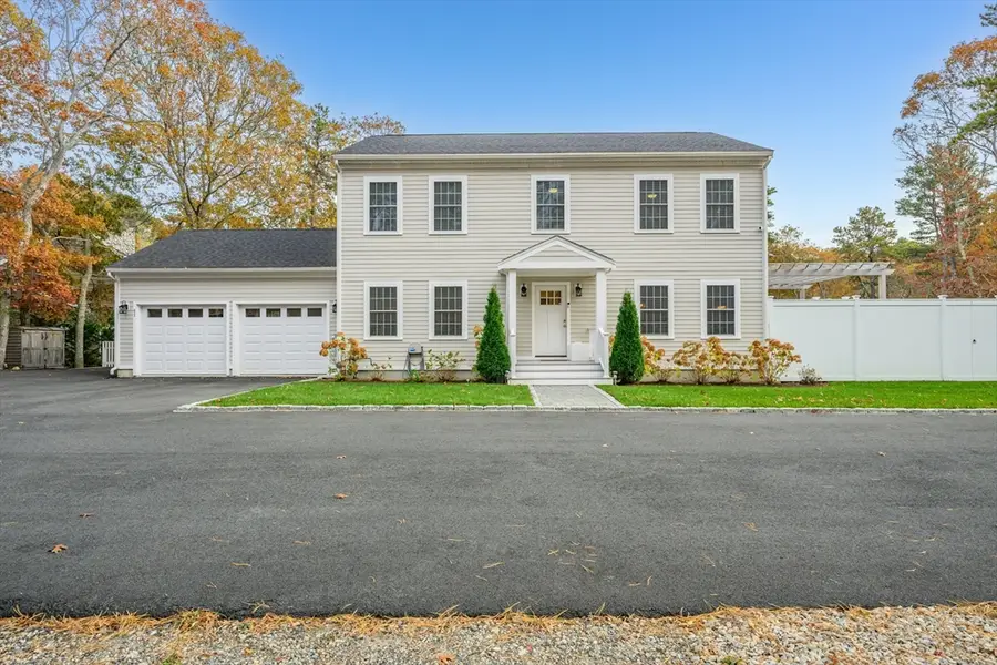 41 Dromoland Ln, Barnstable, MA 02630 - Image #2