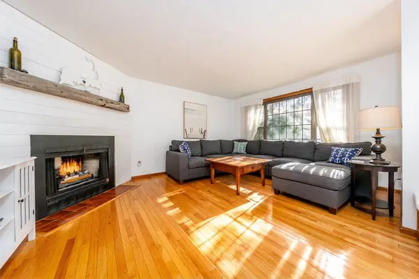 195 Falmouth Rd #9D, Mashpee, MA 02649