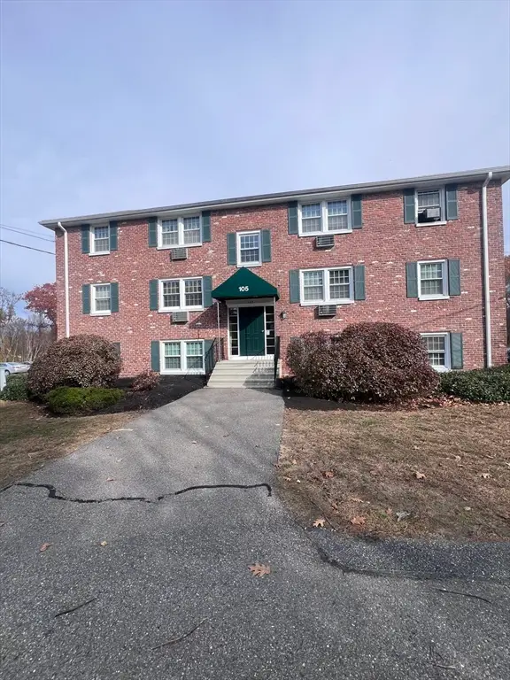 105 Ridgewood Ln #22, Gardner, MA 01440 - Image #1
